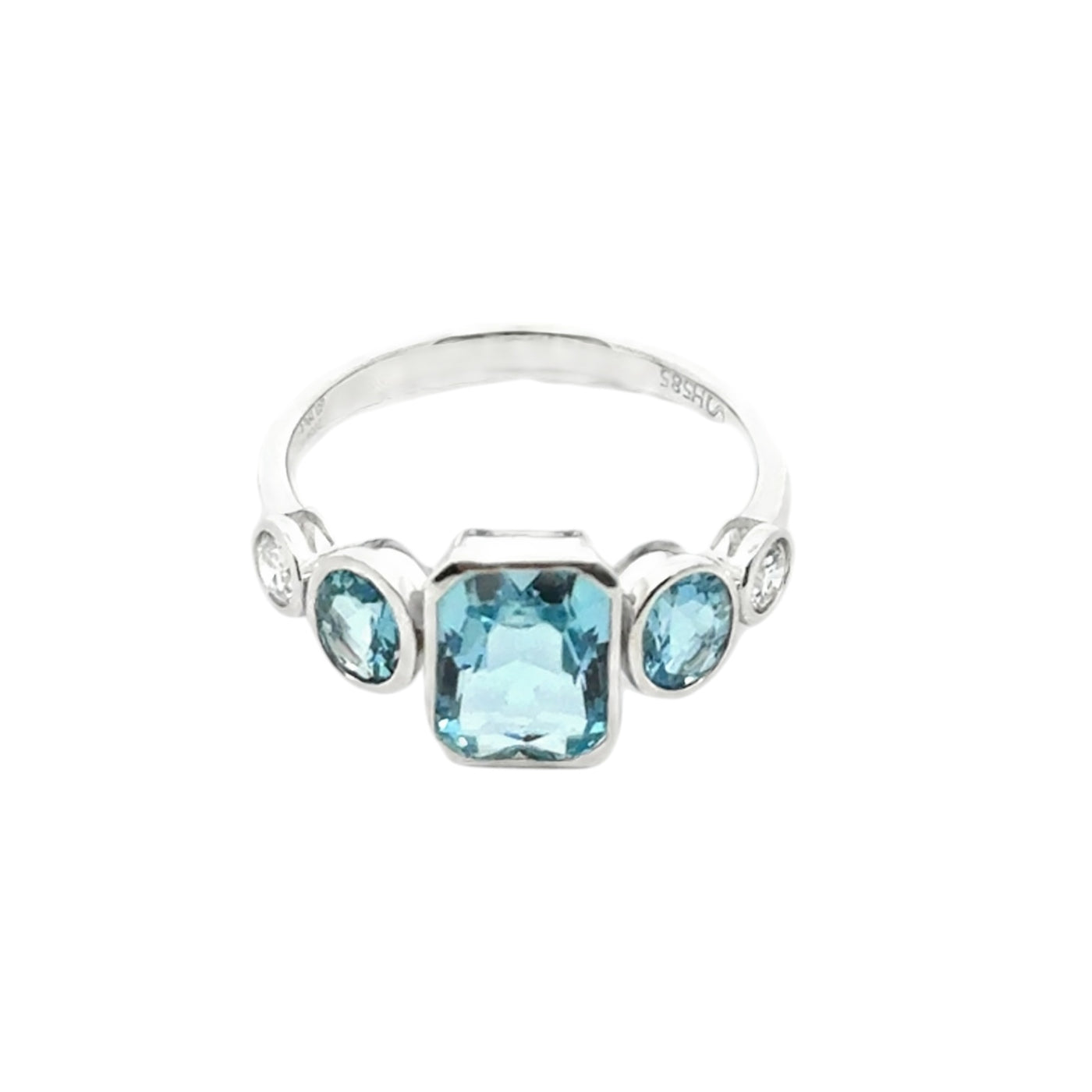 Celeste Shine – 14kt Weißgold Ring mit Aquamarin und Brillanten