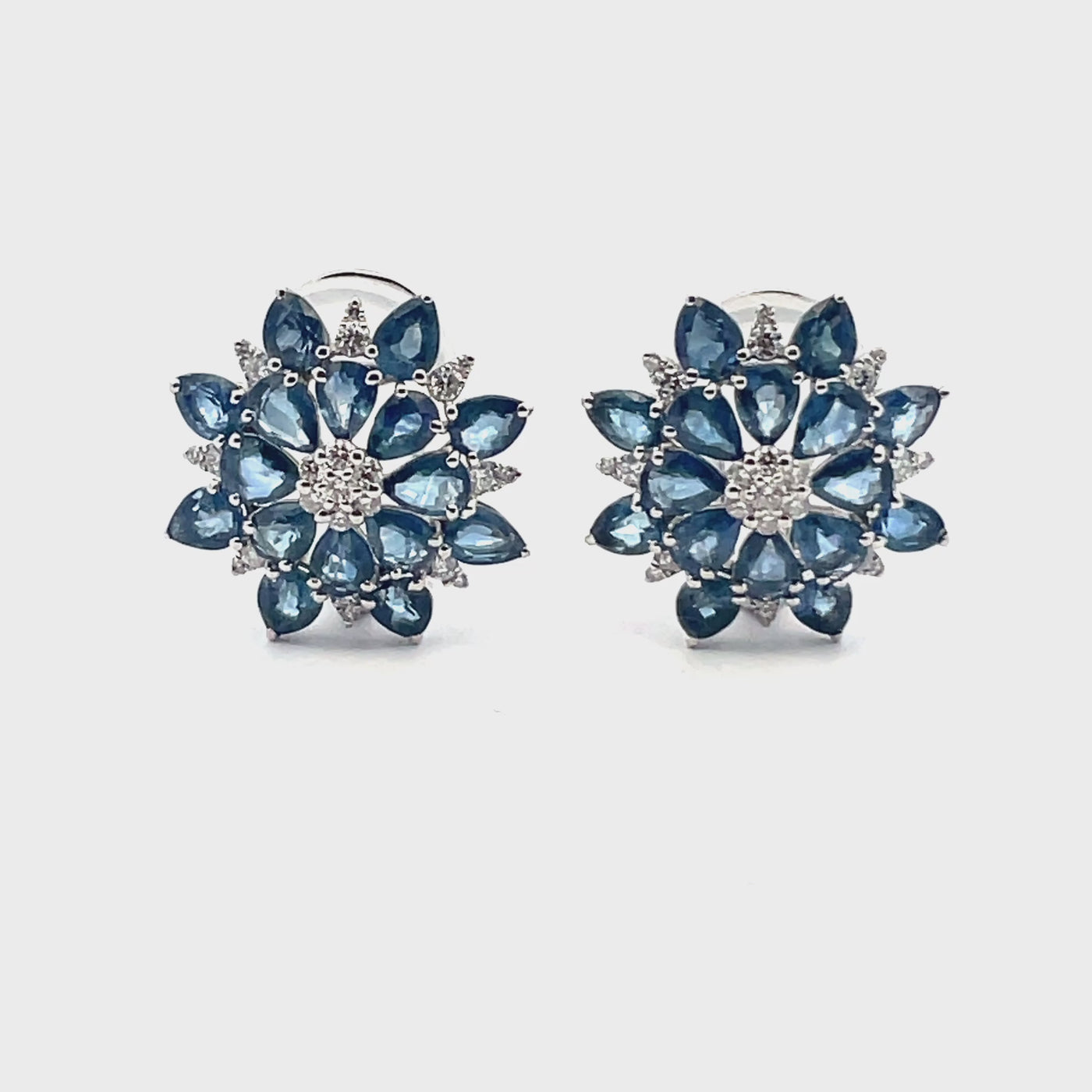 "Fiore Blu" – 18kt Weißgold Saphir-Diamant-Design