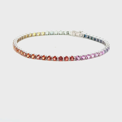 „Sapphire Symphony“ – 18kt Weißgold Saphir-Armband